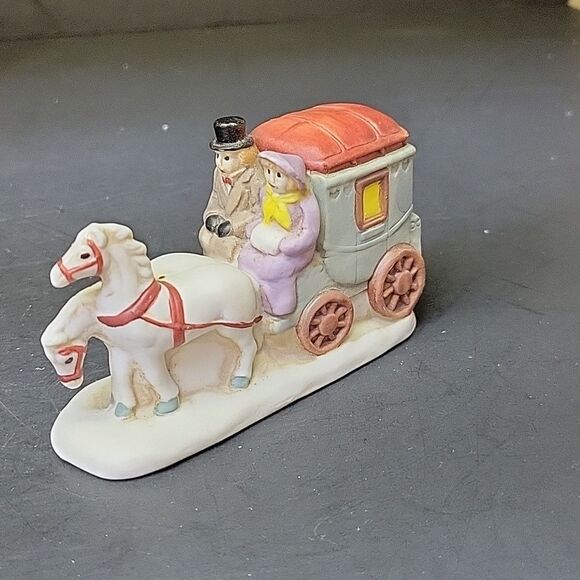 Vintage Christmas Porcelain House Village Bisque Light M5035 Studio Five - Picture 10 of 13